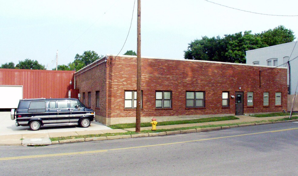 3235 Sutton Blvd, Saint Louis, MO à vendre - Photo principale – Image 1 sur 5