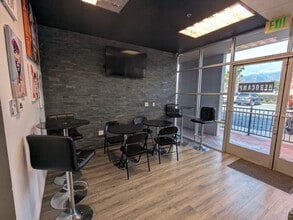 14189 Foothill Blvd, Fontana, CA à louer Photo intérieure– Image 1 sur 5