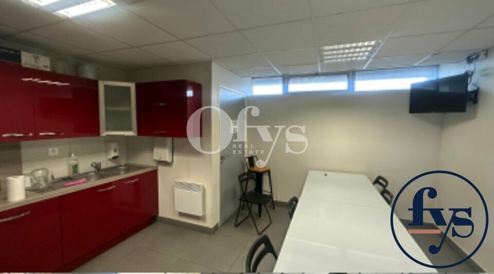 5 Rue Ampère, Chassieu à louer - Photo intérieure – Image 2 sur 9