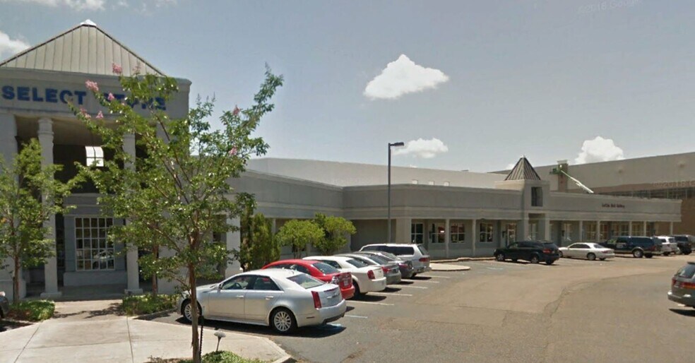 863 Centre St, Ridgeland, MS à louer - Photo de l’immeuble – Image 2 sur 4