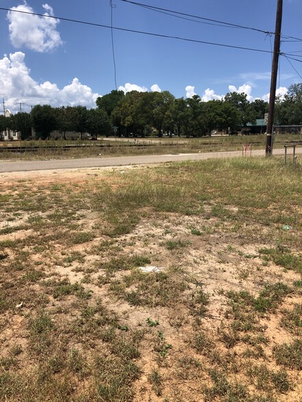 FM 536, Pleasanton, TX à vendre - Photo de l’immeuble – Image 1 sur 7