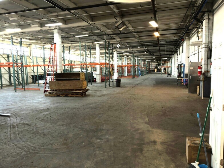 104-20 Dunkirk St, Jamaica, NY à vendre - Photo de l’immeuble – Image 3 sur 6