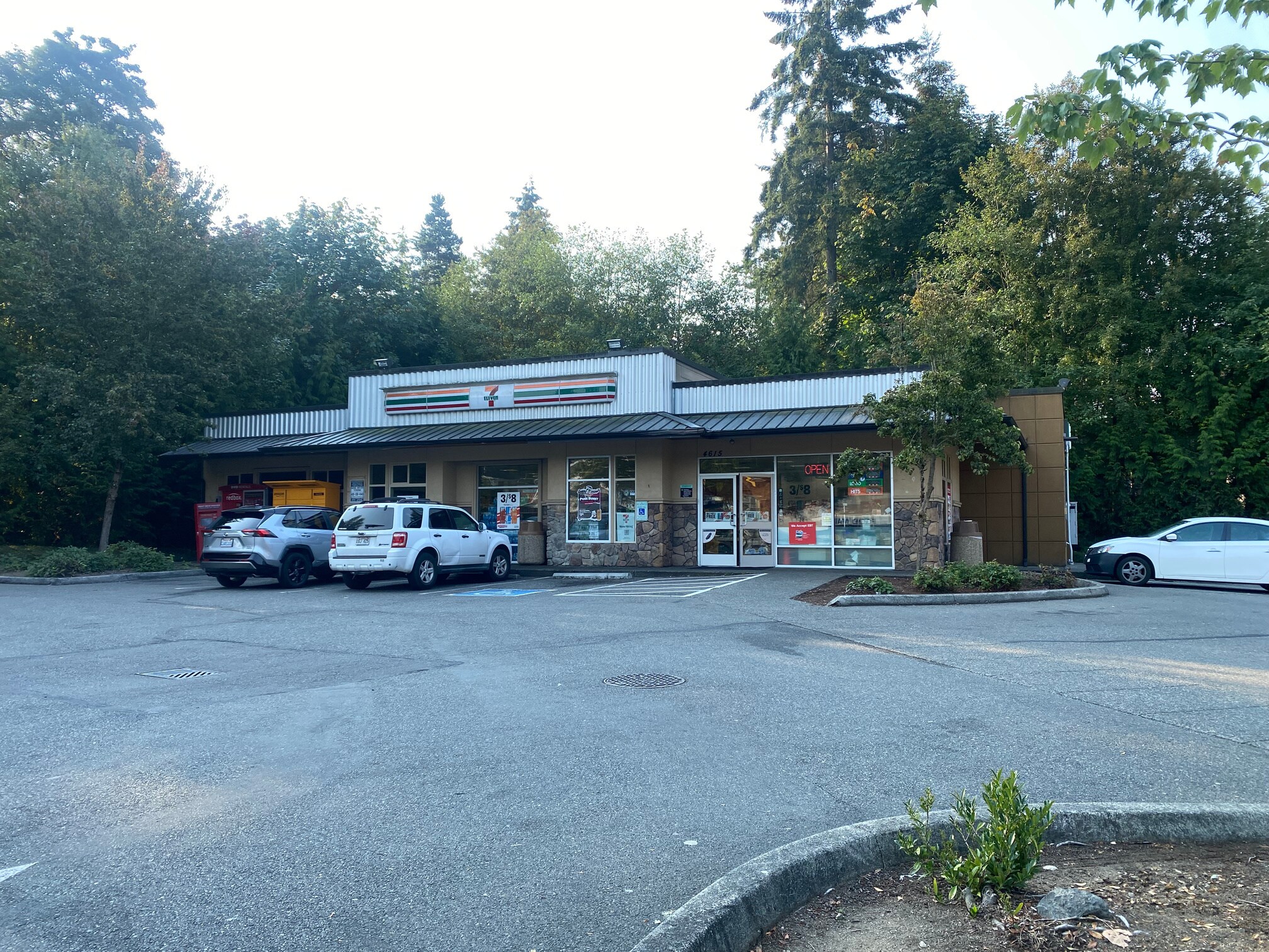 4627 SW 320th St, Federal Way, WA à louer Photo de l’immeuble– Image 1 sur 2