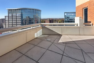 4501 N Fairfax Dr, Arlington, VA à louer Photo intérieure– Image 2 sur 3