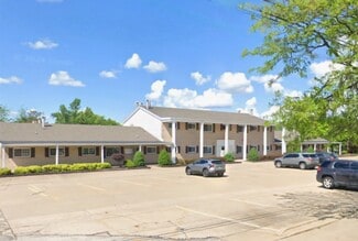 Plus de détails pour 215 E Waterloo Rd, Akron, OH - Bureau à vendre