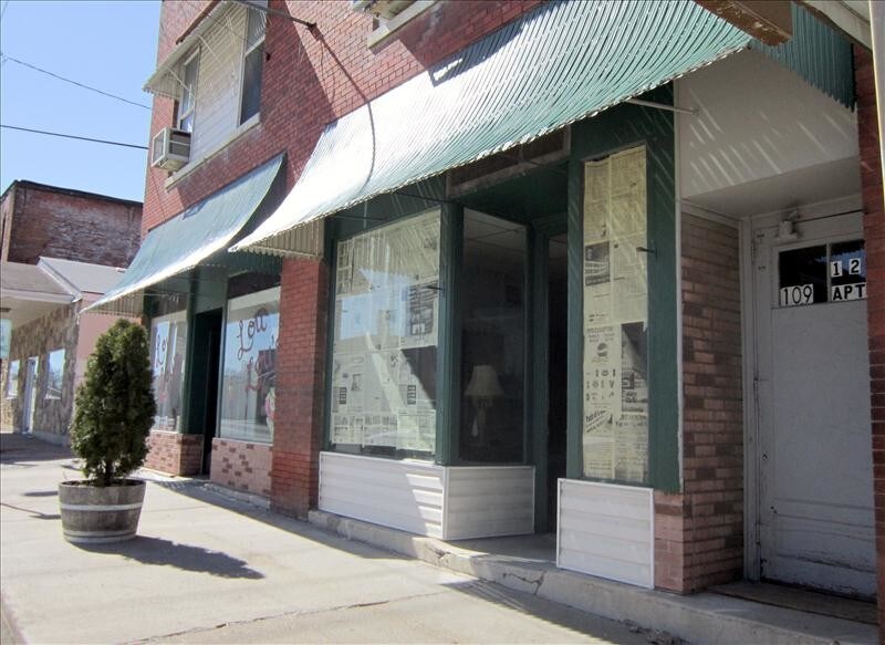 107-109 N Rubey St, Macon, MO à vendre - Photo de l’immeuble – Image 3 sur 8