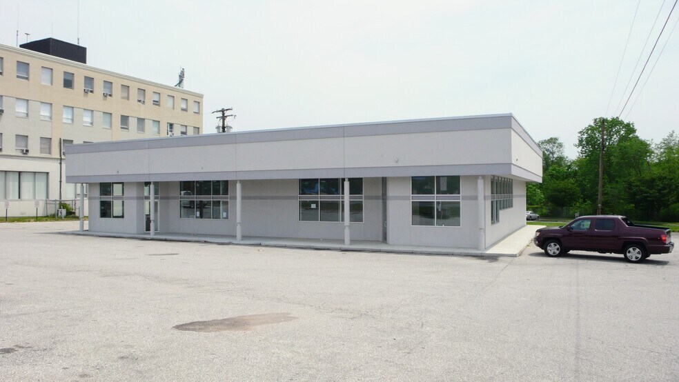 7503 Annapolis Rd, Hyattsville, MD à vendre - Photo de l’immeuble – Image 2 sur 16