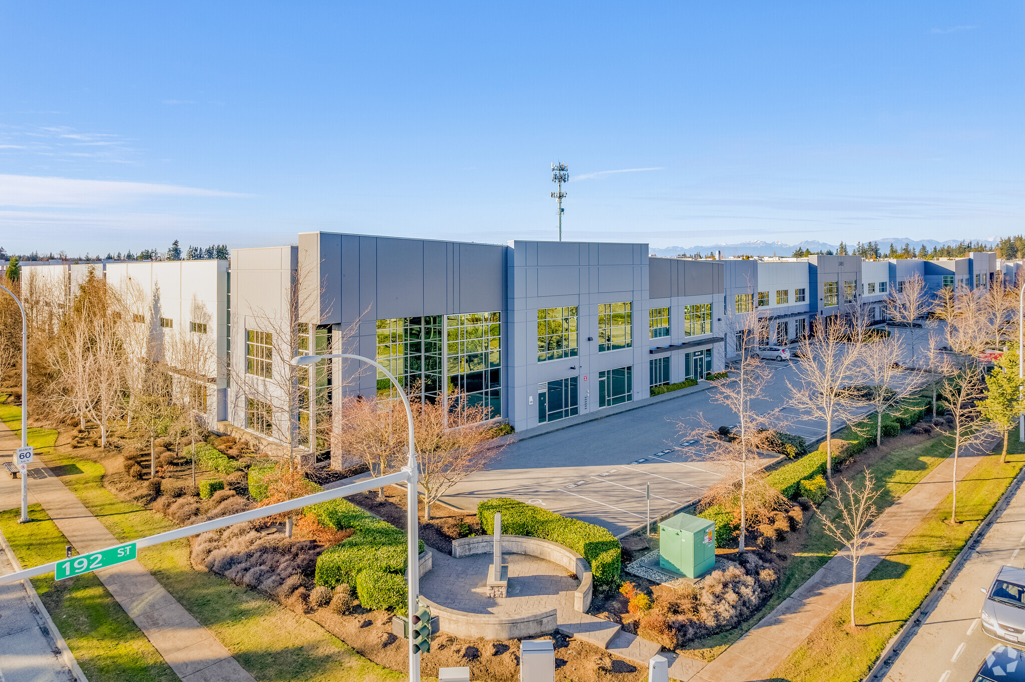 2455 192nd St, Surrey, BC à vendre Photo principale– Image 1 sur 8