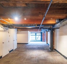 1110 Hamilton St, Vancouver, BC à louer Photo intérieure– Image 1 sur 5