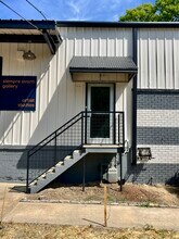 711 Trabert Ave NW, Atlanta, GA à louer Photo intérieure– Image 1 sur 3