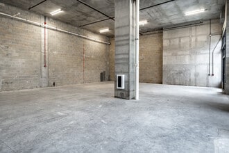 1000 1st Ave N, Saint Petersburg, FL à louer Photo intérieure– Image 2 sur 2