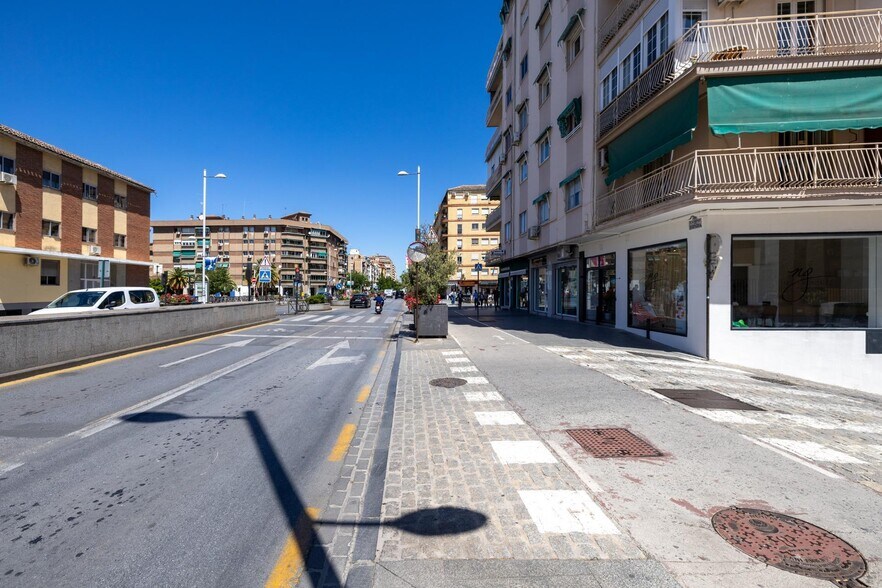 Calle Abderrahmán, 11, Granada, Granada à vendre - Photo de l’immeuble – Image 2 sur 32