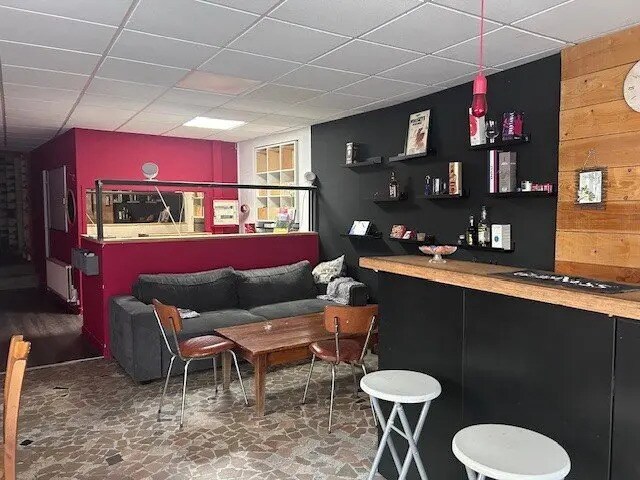 Plus de détails pour Local commercial à louer