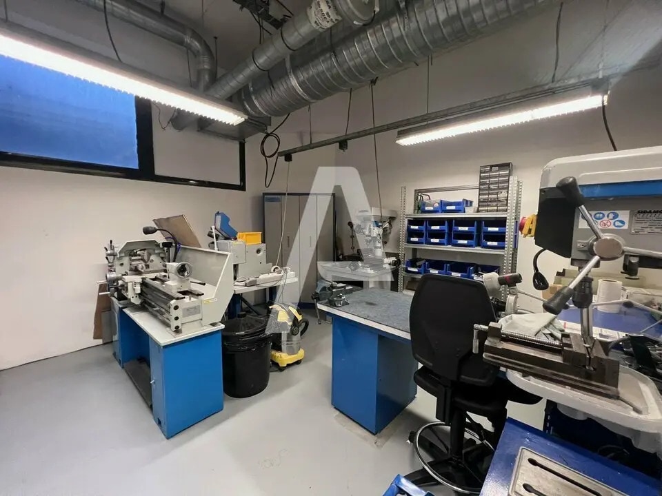 Bureau dans Vitry-sur-Seine à louer Photo intérieure– Image 1 sur 6