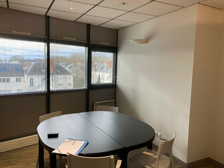 17 Rue De La Dolve, Tours à vendre - Photo intérieure – Image 3 sur 5