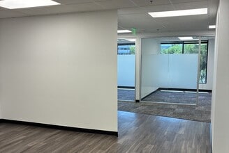 5050 N 40th St, Phoenix, AZ à louer Photo intérieure– Image 2 sur 5