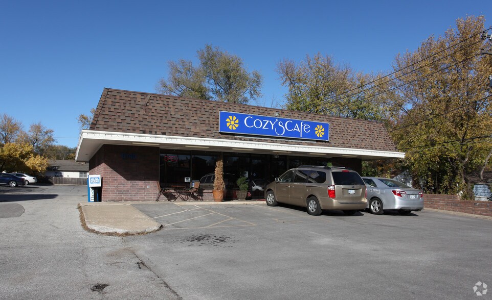 6740 W 75th St, Overland Park, KS à louer - Photo principale – Image 1 sur 3
