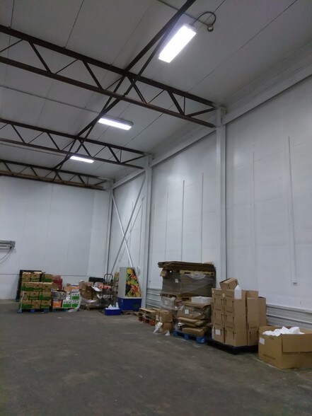 5706 Troost Ave, Kansas City, MO à vendre - Photo intérieure – Image 3 sur 21