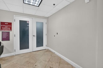 7100 W Camino Real, Boca Raton, FL à louer Photo intérieure– Image 1 sur 37