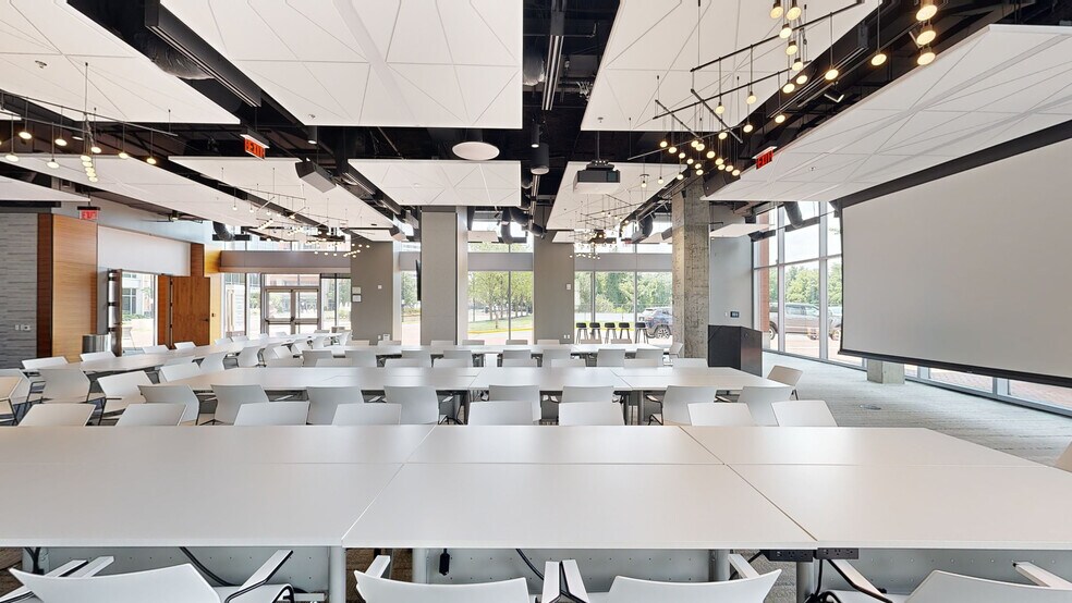 8010 Towers Crescent Dr, Vienna, VA à louer - Numérisation 3D Matterport – Image 2 sur 10