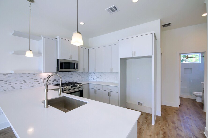 6001 Bolm Rd, Austin, TX à vendre - Photo intérieure – Image 3 sur 7