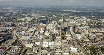 120 Monument Cir, Indianapolis, IN - VUE AÉRIENNE vue de carte - Image1
