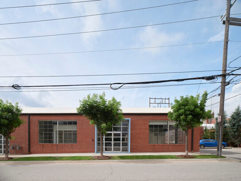 124 NW 12th St, Oklahoma City, OK à louer - Photo de l’immeuble – Image 2 sur 29