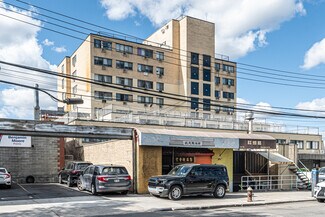 Plus de détails pour 33-70 Prince St, Flushing, NY - Logement à vendre