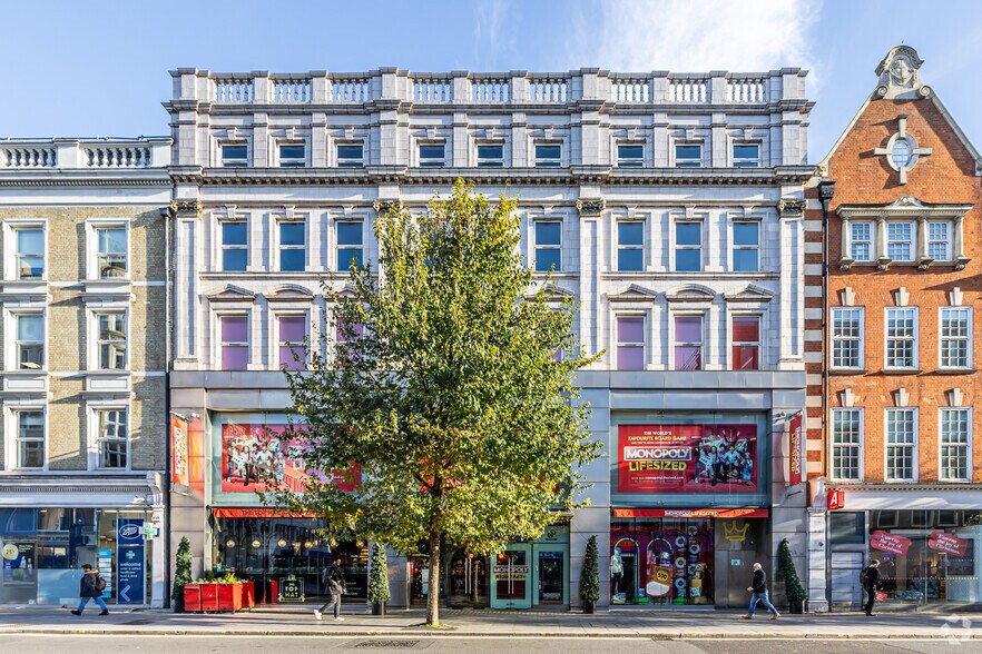12 Alfred Pl, Londres à louer - Photo principale – Image 1 sur 3