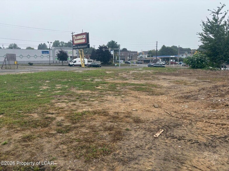1001 N Church St, Hazleton, PA à vendre - Photo de l’immeuble – Image 2 sur 2
