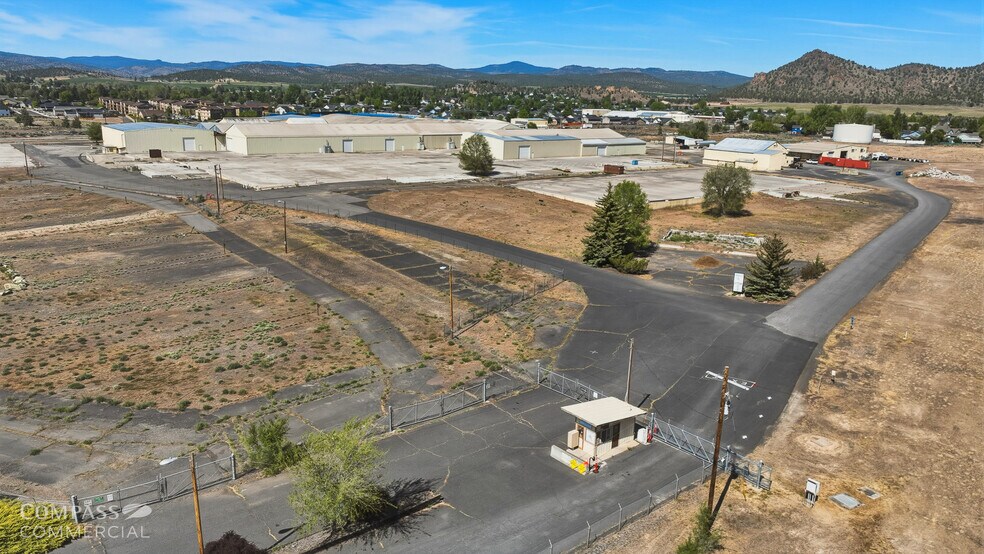 1948 N Main St, Prineville, OR à louer - Photo de l’immeuble – Image 2 sur 6