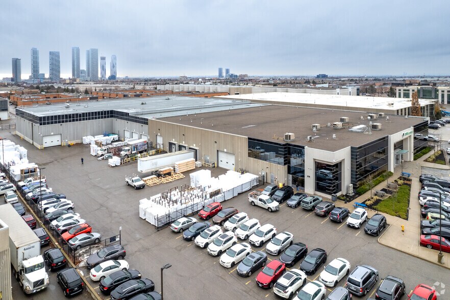 2891 Langstaff Rd, Vaughan, ON à louer - Photo de l’immeuble – Image 3 sur 3