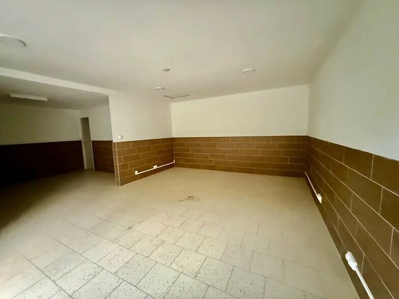 Bureau dans Beauvais à louer - Photo intérieure – Image 2 sur 11