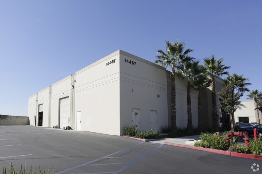 14467 Meridian Pky, Riverside, CA à louer - Photo de l’immeuble – Image 3 sur 3