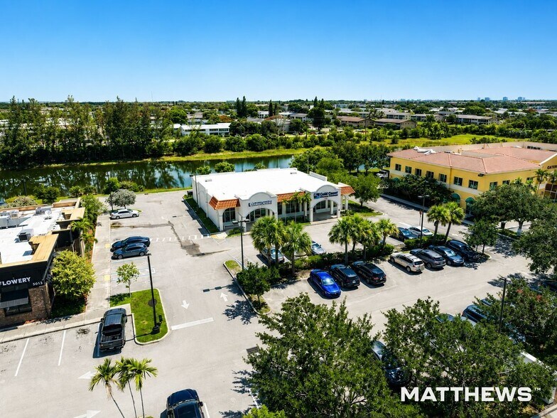 5601 Okeechobee Blvd, West Palm Beach, FL à vendre - Photo de l’immeuble – Image 1 sur 3