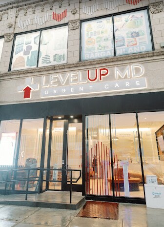 875 Utica Ave, Brooklyn, NY à louer - Photo de l’immeuble – Image 1 sur 4