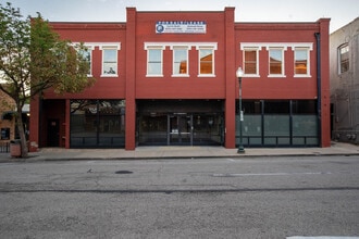 210 N Tennessee St, McKinney, TX à louer Photo intérieure– Image 1 sur 76