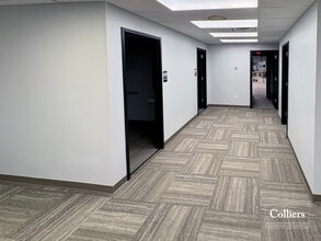 10855-10859 Metro Ct, Maryland Heights, MO à louer Photo intérieure– Image 1 sur 3