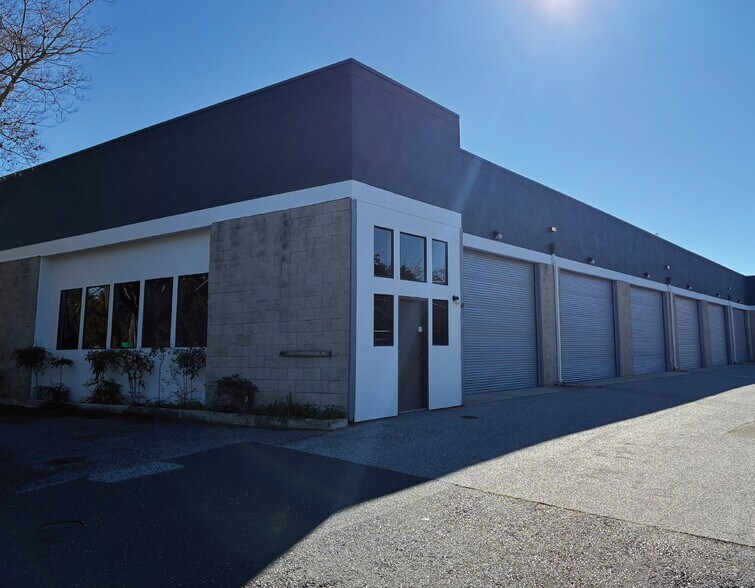 151 E Evelyn Ave, Mountain View, CA à louer - Photo principale – Image 2 sur 6
