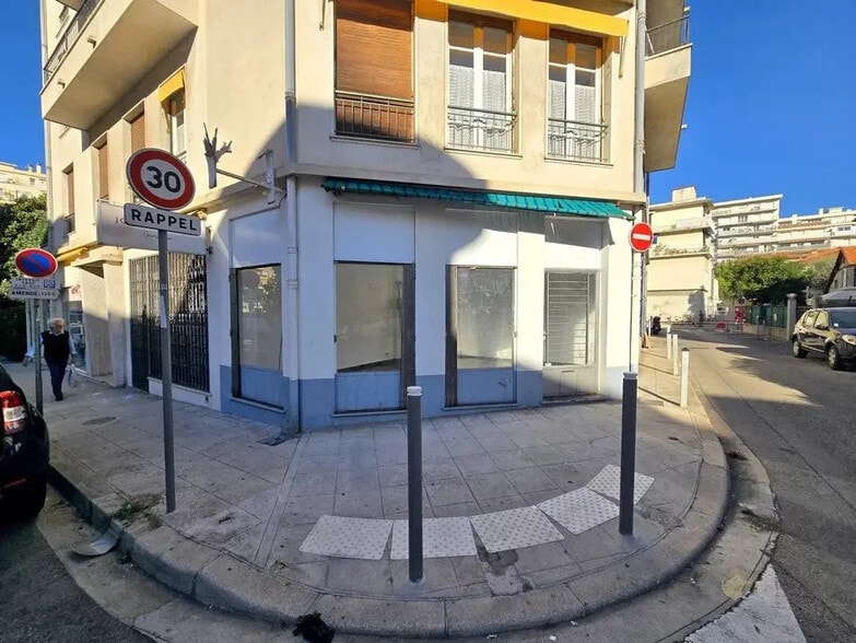 Local commercial dans Nice à vendre - Photo de l’immeuble – Image 2 sur 7