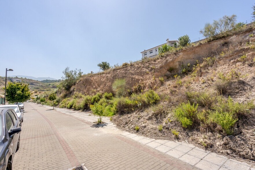 Terrain dans La Zubia, Granada à vendre - Photo de l’immeuble – Image 2 sur 13