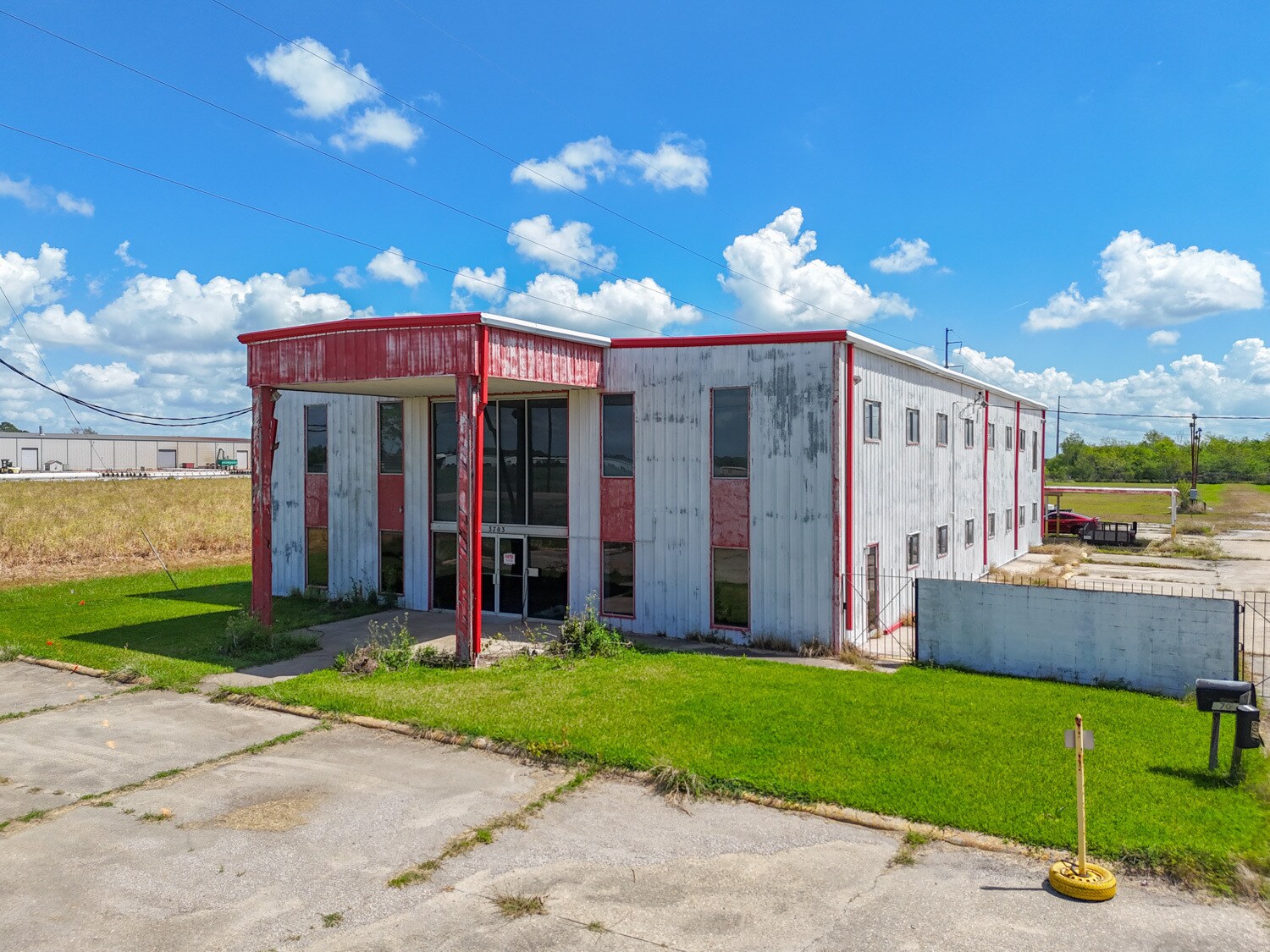 3703 S Lewis St, New Iberia, LA à vendre Photo principale– Image 1 sur 21