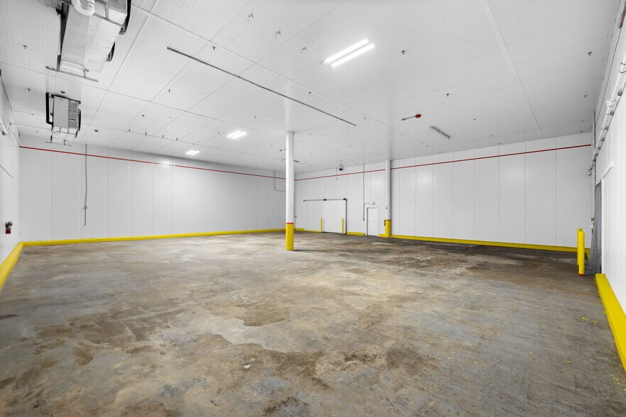 6960 NW 25th St, Miami, FL à louer - Photo intérieure – Image 3 sur 9