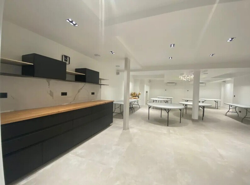 Bureau dans Paris à vendre - Photo de l’immeuble – Image 3 sur 9