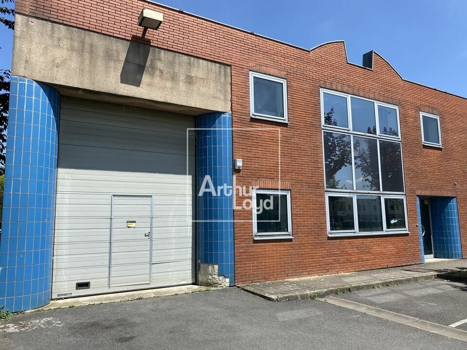 Local d'activités dans Moissy-Cramayel à vendre Photo de l’immeuble– Image 1 sur 6