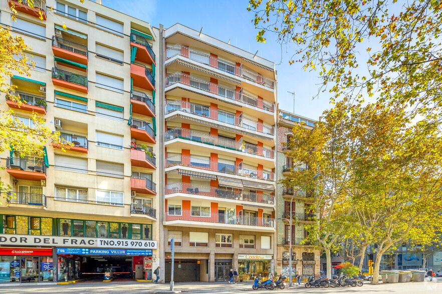 Local commercial dans Barcelone, Barcelona à louer - Photo principale – Image 1 sur 2