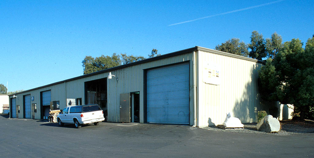 54-66 P & S Ln, Newcastle, CA à louer Photo principale– Image 1 sur 6