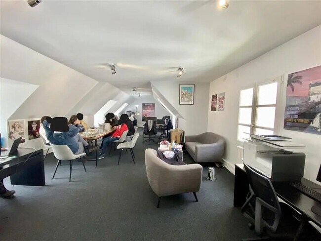 Plus de détails pour Bureau à louer