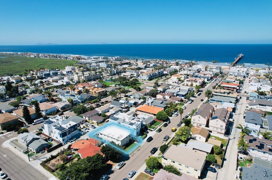 277 Evergreen Ave, Imperial Beach, CA à vendre - Photo de l’immeuble – Image 1 sur 8