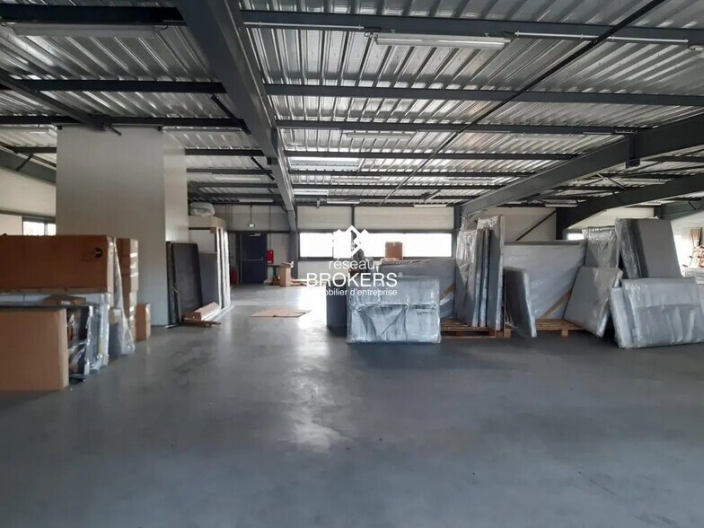 Industriel/Logistique dans Alby-sur-Chéran à louer - Photo de l’immeuble – Image 3 sur 4